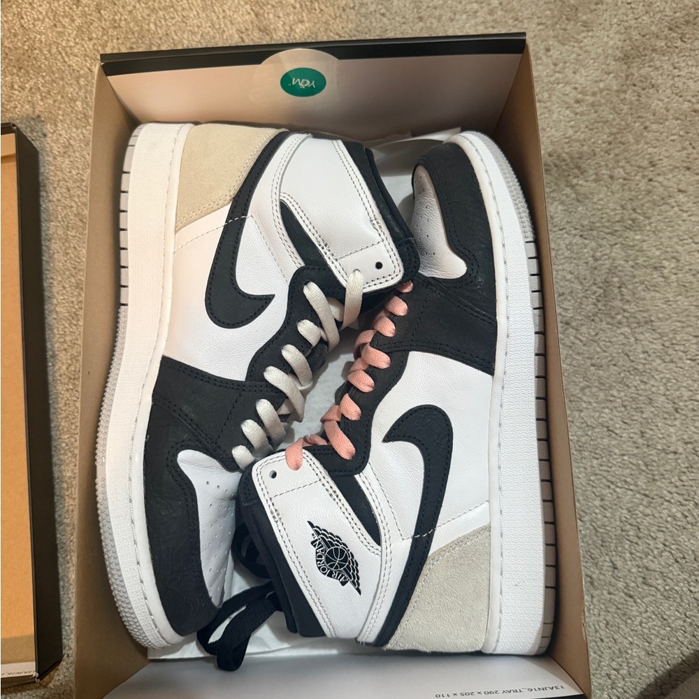 Nike Kids Sneakers Black and White